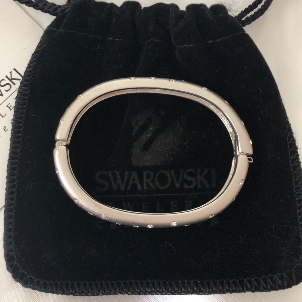 Swavorski Bangle - Picture 2 of 6